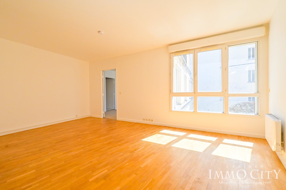 Location Appartement  2 pièces - 43.55m² 75017 Paris