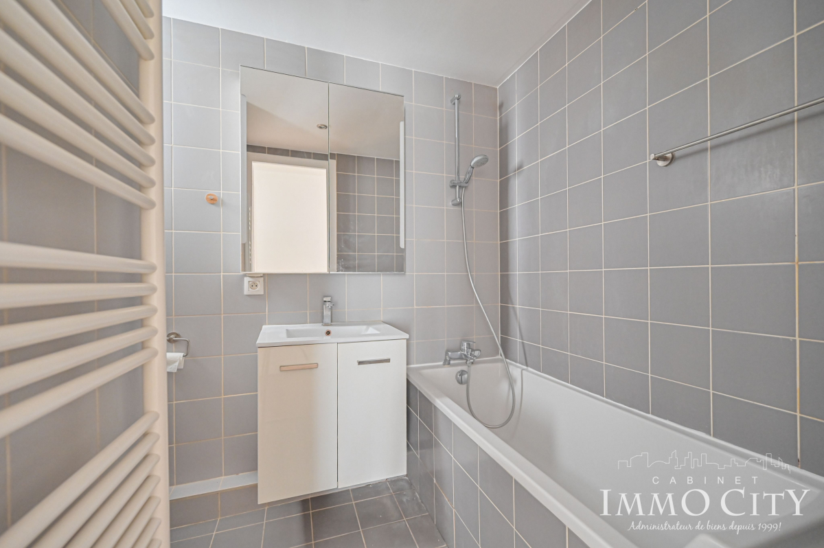 Location Appartement  3 pièces - 50.88m² 75015 Paris