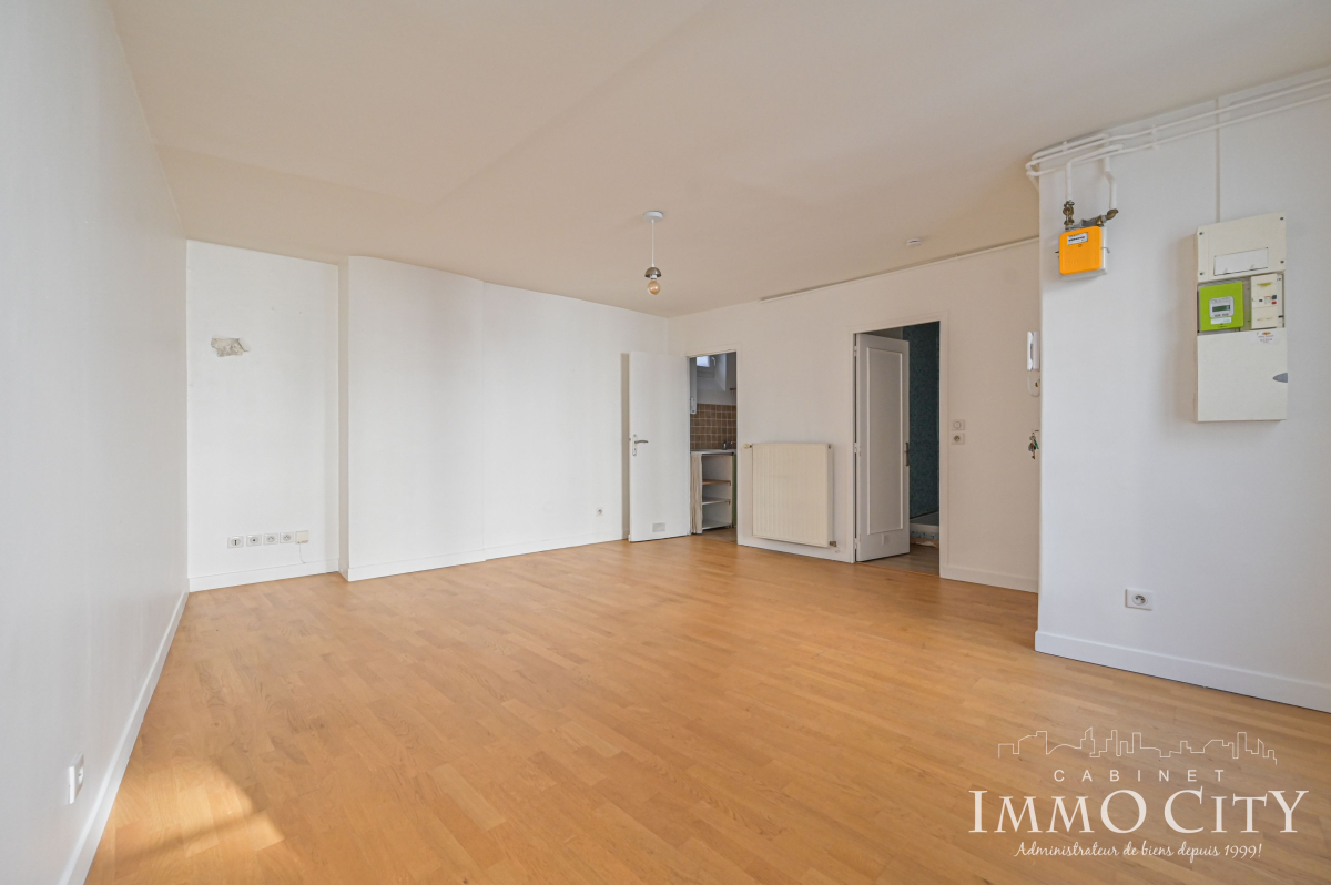 Location Appartement  2 pièces - 49.24m² 75006 Paris