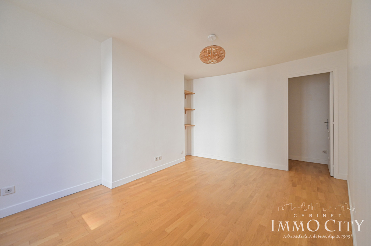 Location Appartement  2 pièces - 49.24m² 75006 Paris