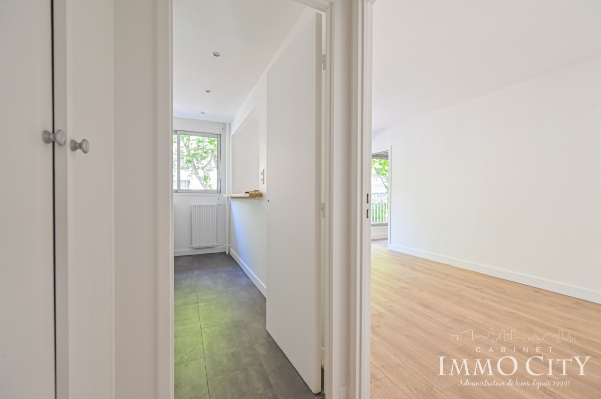 Location Appartement  2 pièces - 39.2m² 92400 Courbevoie