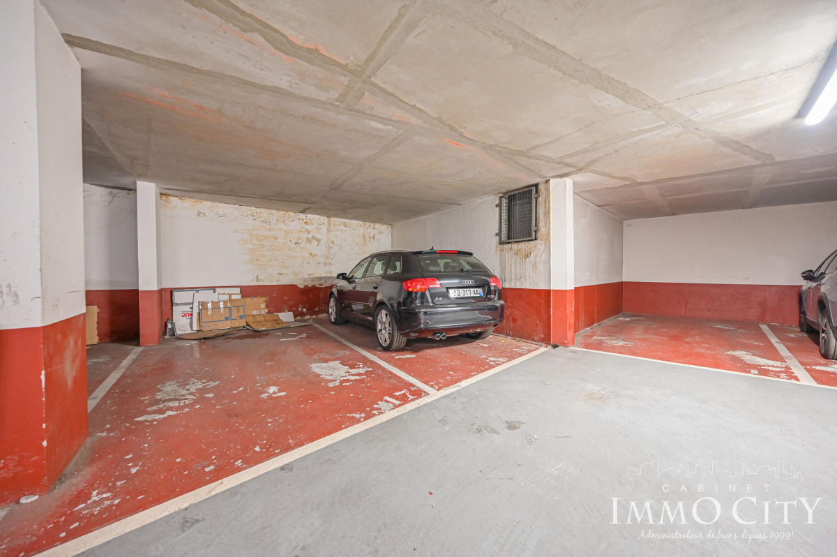 Location Parking  - 0m² 75015 Paris