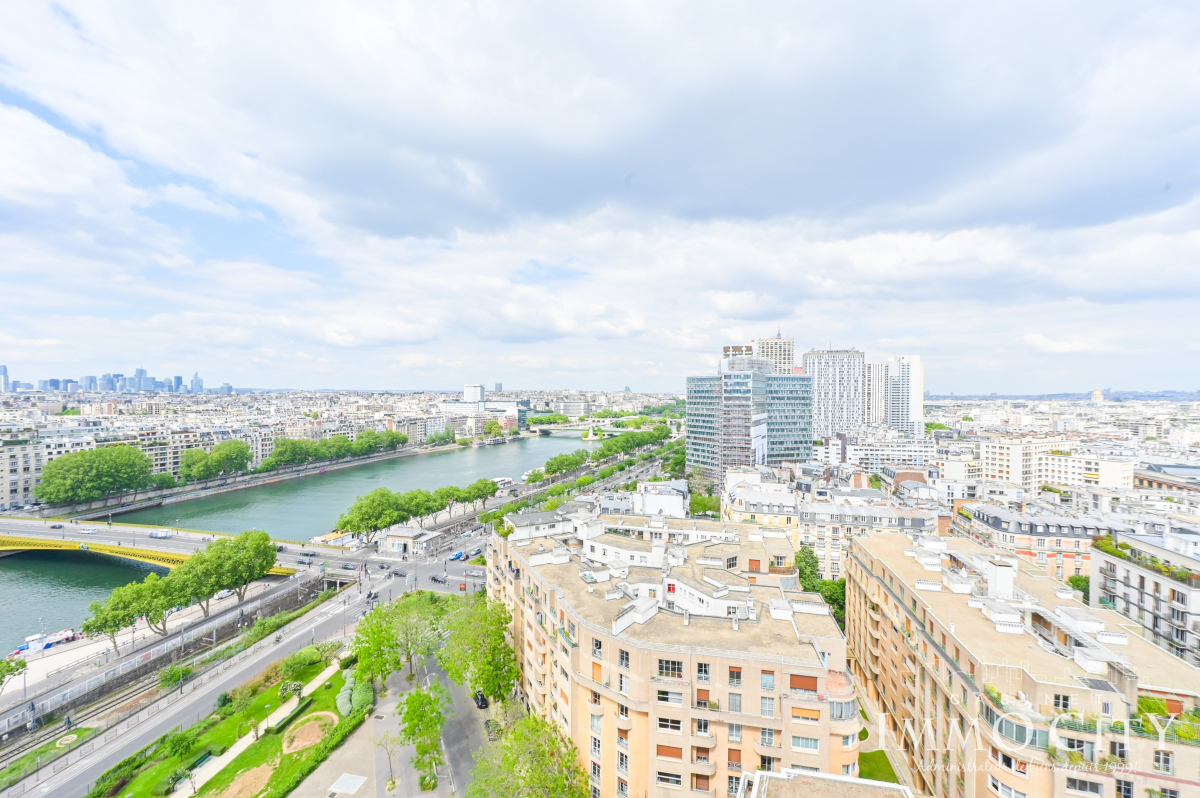 Location Appartement  4 pièces - 96.62m² 75015 Paris