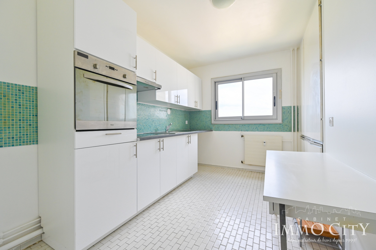 Location Appartement  4 pièces - 96.62m² 75015 Paris