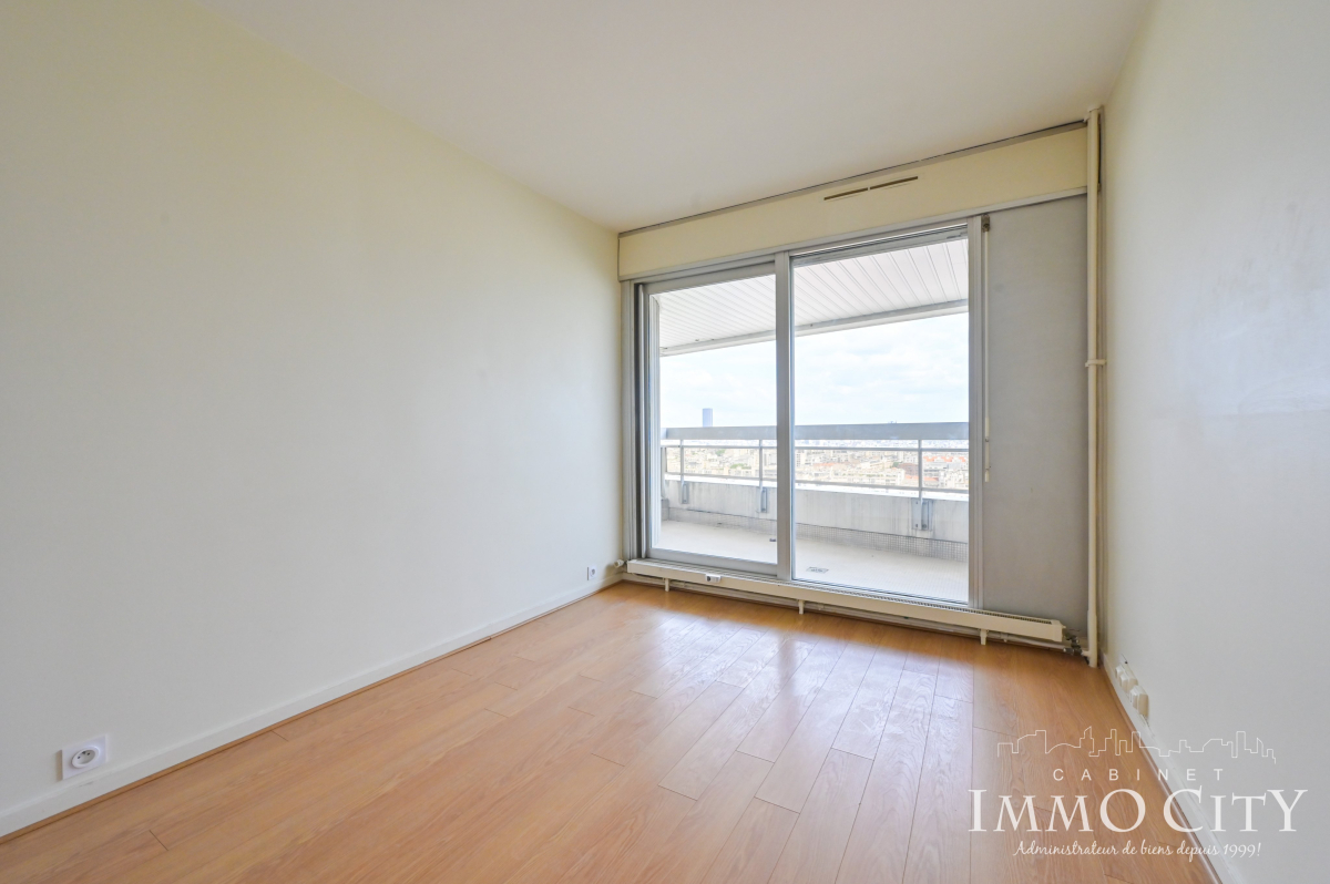 Location Appartement  4 pièces - 96.62m² 75015 Paris