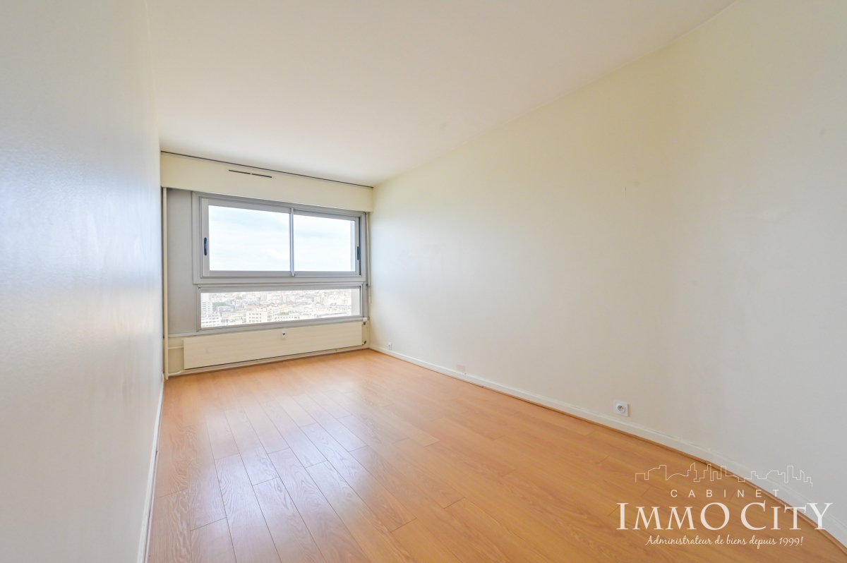 Location Appartement  4 pièces - 96.62m² 75015 Paris