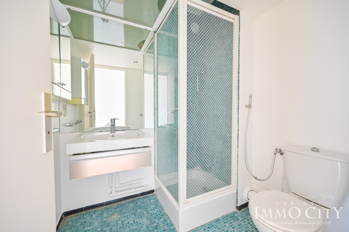 Location Appartement  4 pièces - 96.62m² 75015 Paris