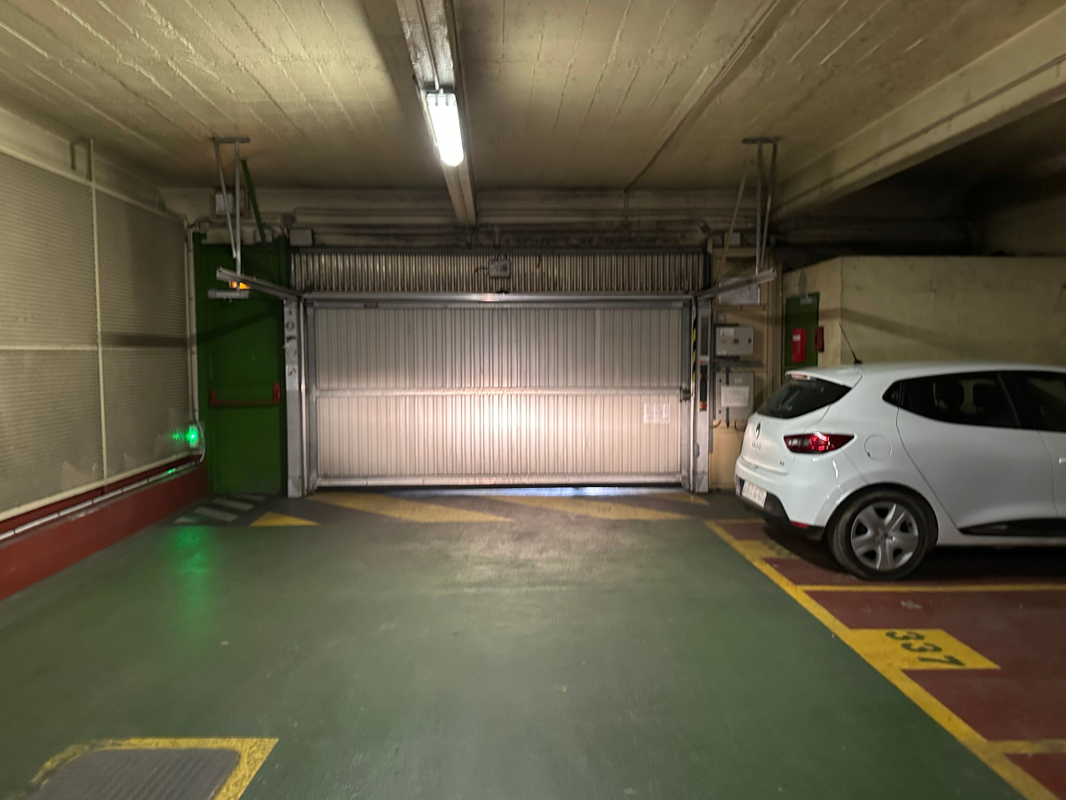 Vente Parking  - 13.5m² 75015 Paris