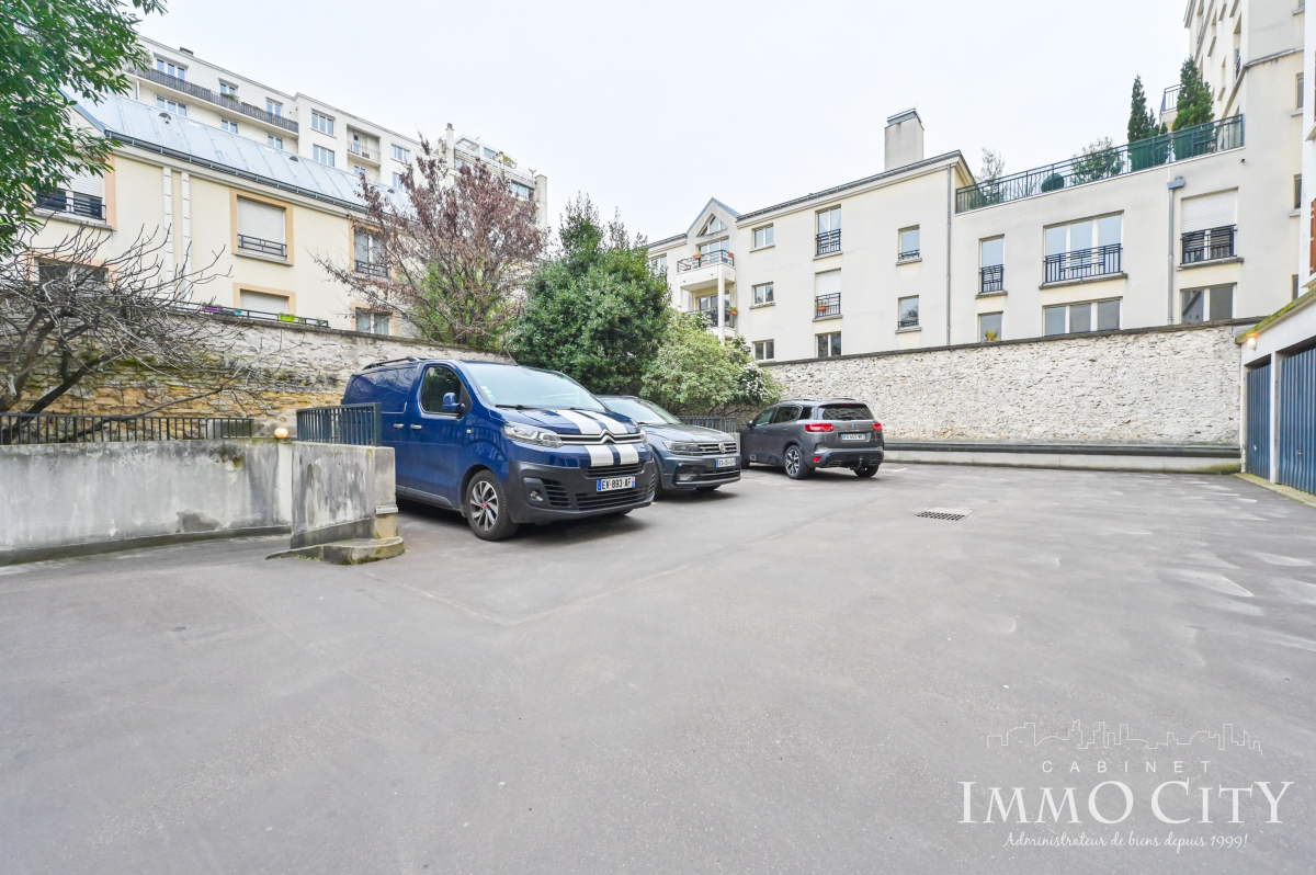 Location Box  - 11m² 75015 Paris
