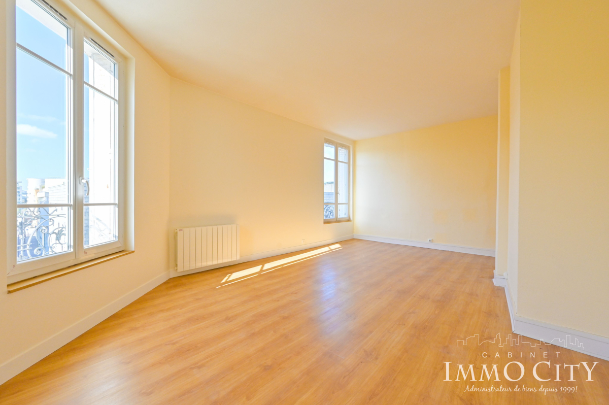Location Appartement  3 pièces - 67.57m² 75015 Paris
