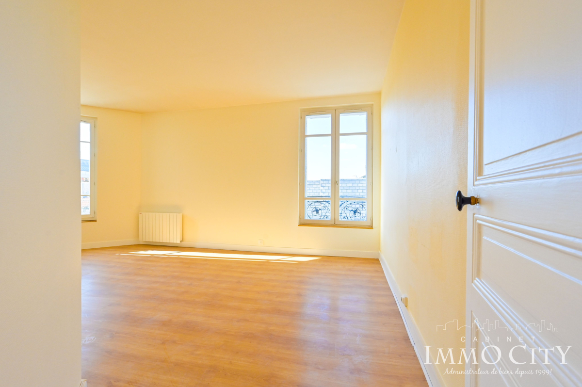 Location Appartement  3 pièces - 67.57m² 75015 Paris