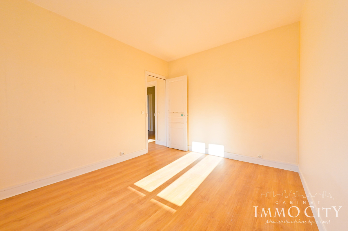 Location Appartement  3 pièces - 67.57m² 75015 Paris