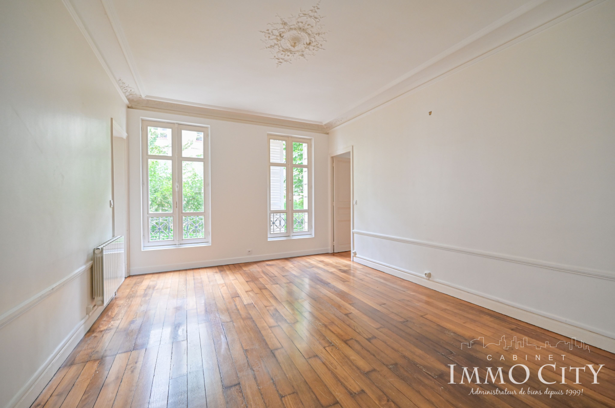 Location Appartement  3 pièces - 72.08m² 75006 Paris