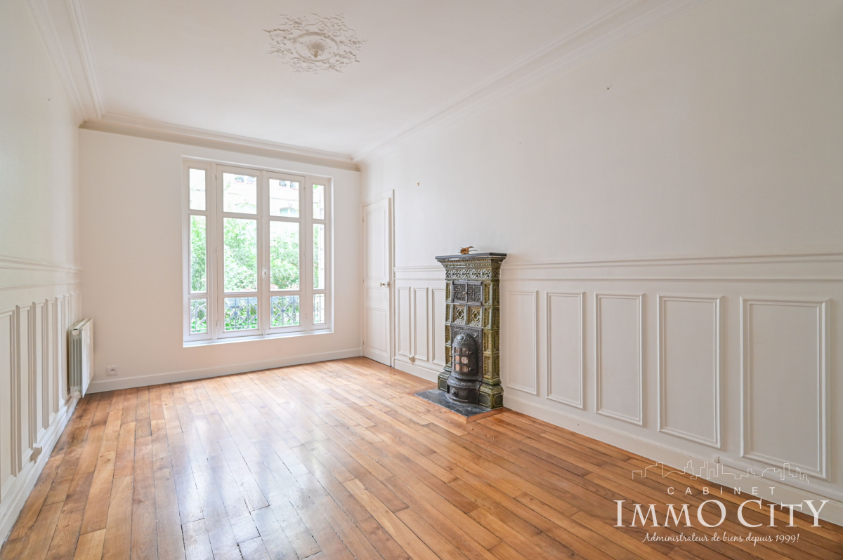 Location Appartement  3 pièces - 72.08m² 75006 Paris