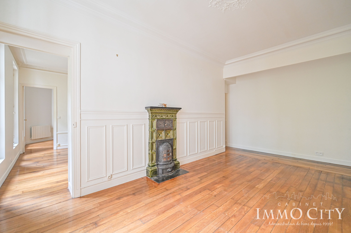 Location Appartement  3 pièces - 72.08m² 75006 Paris