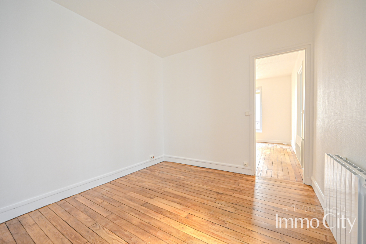 Location Appartement  2 pièces - 29.72m² 75017 Paris