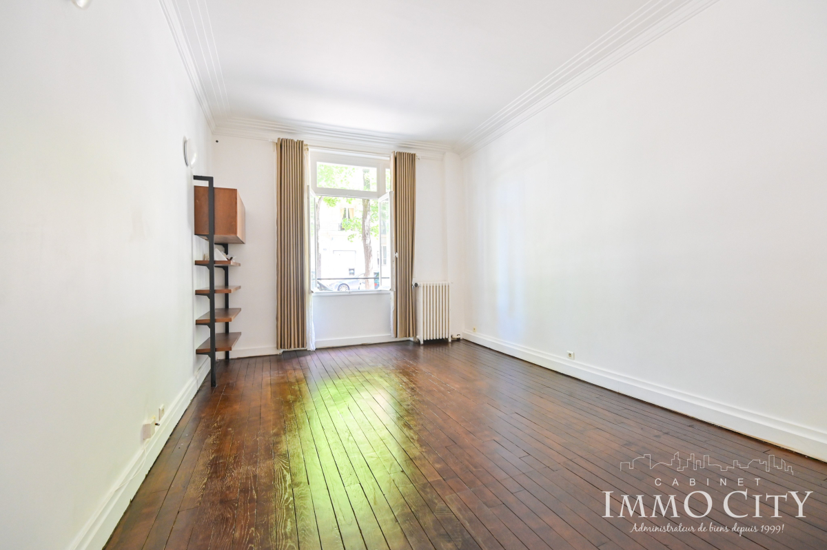Location Appartement  2 pièces - 59.74m² 75015 Paris