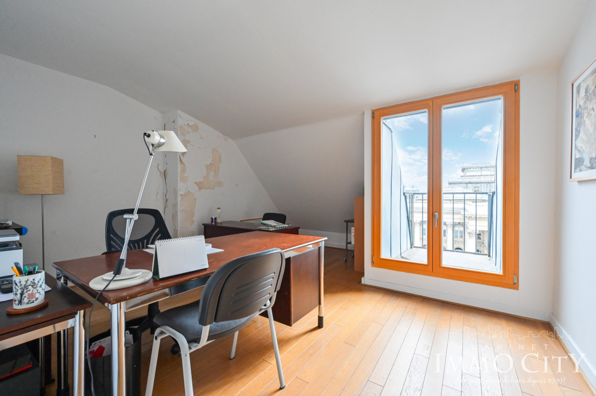Location Bureau  6 pièces - 210m² 75002 Paris