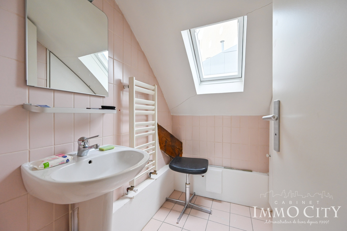 Location Bureau  6 pièces - 210m² 75002 Paris