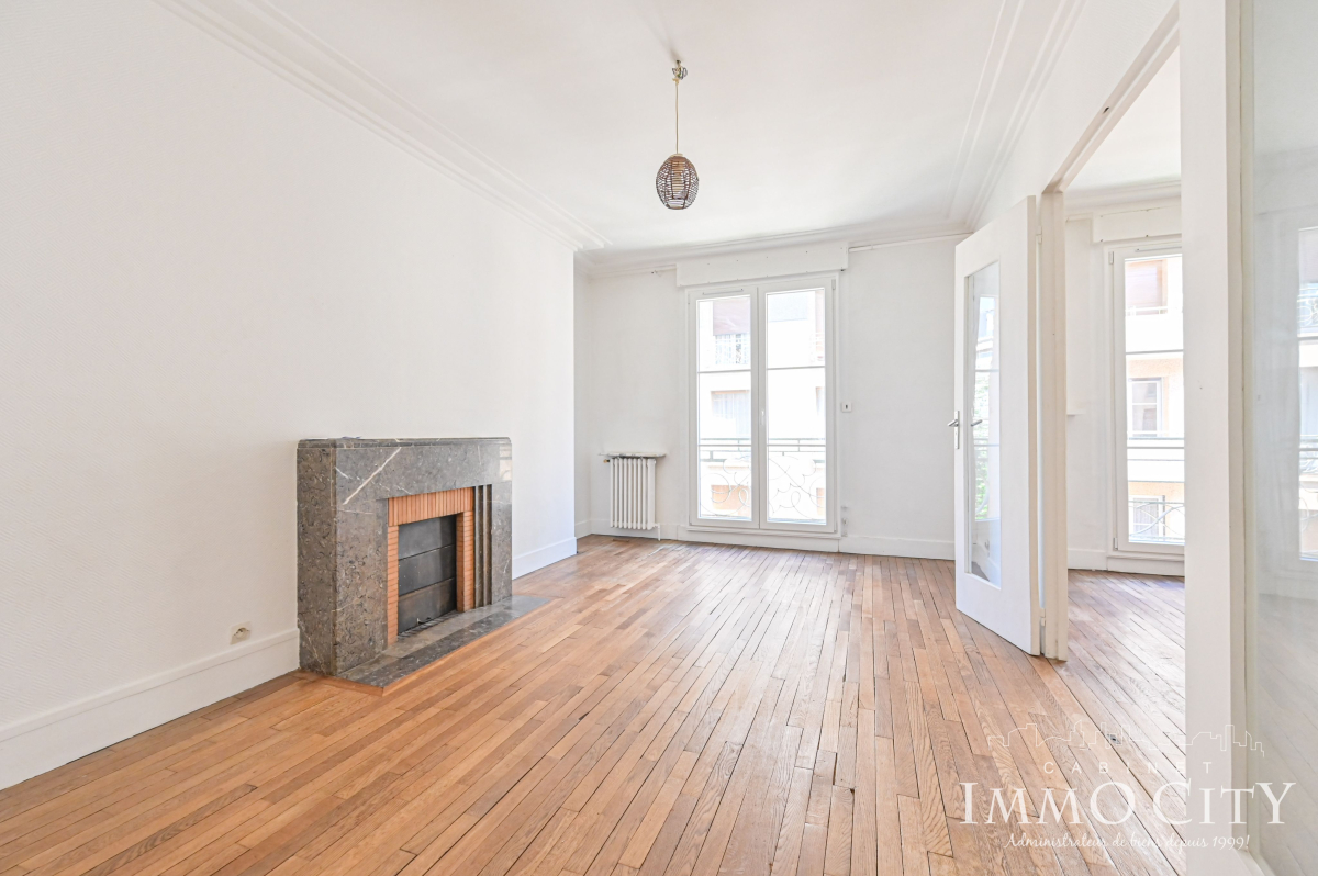 Location Appartement  4 pièces - 111.63m² 75015 Paris