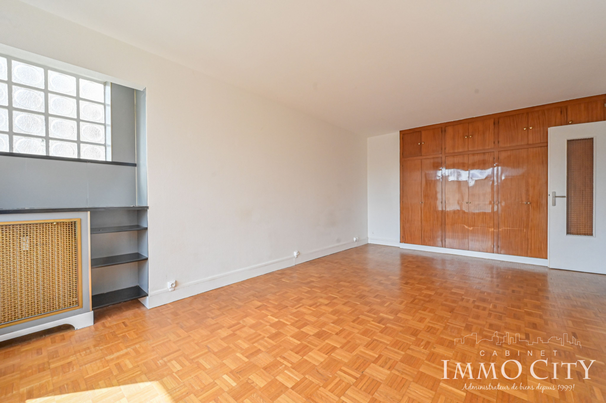Location Appartement  1 pièce (studio) - 35.09m² 75007 Paris