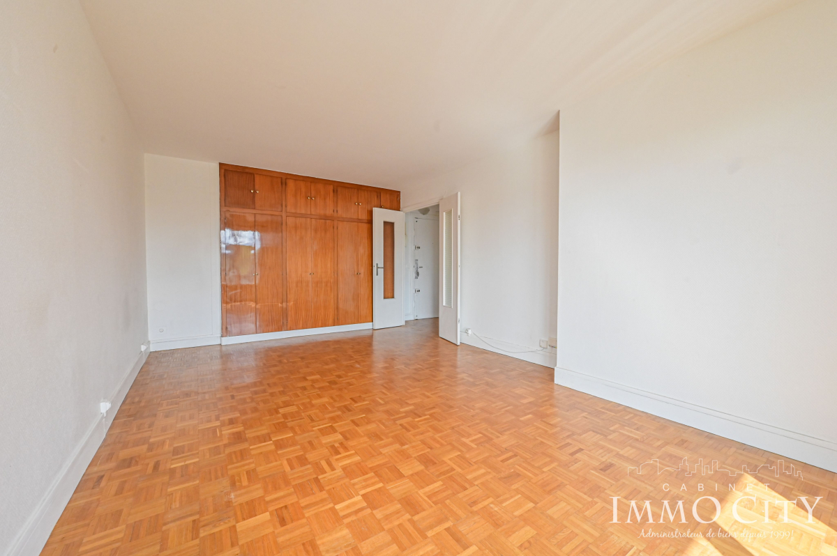 Location Appartement  1 pièce (studio) - 35.09m² 75007 Paris