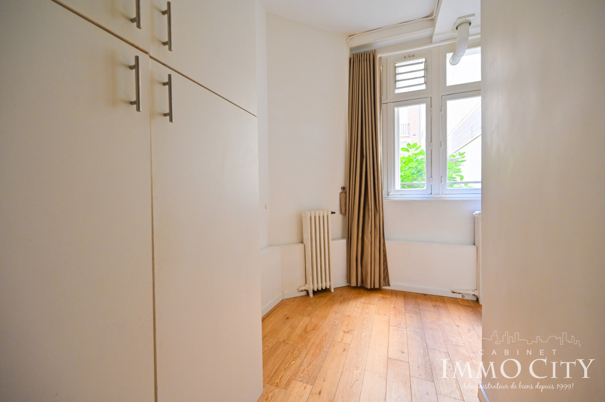 Location Appartement  2 pièces - 59.74m² 75015 Paris