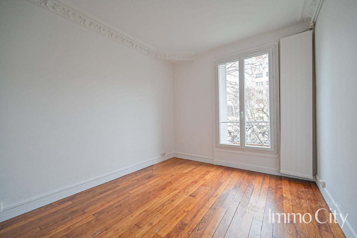 Location Appartement  4 pièces - 75m² 75014  Paris