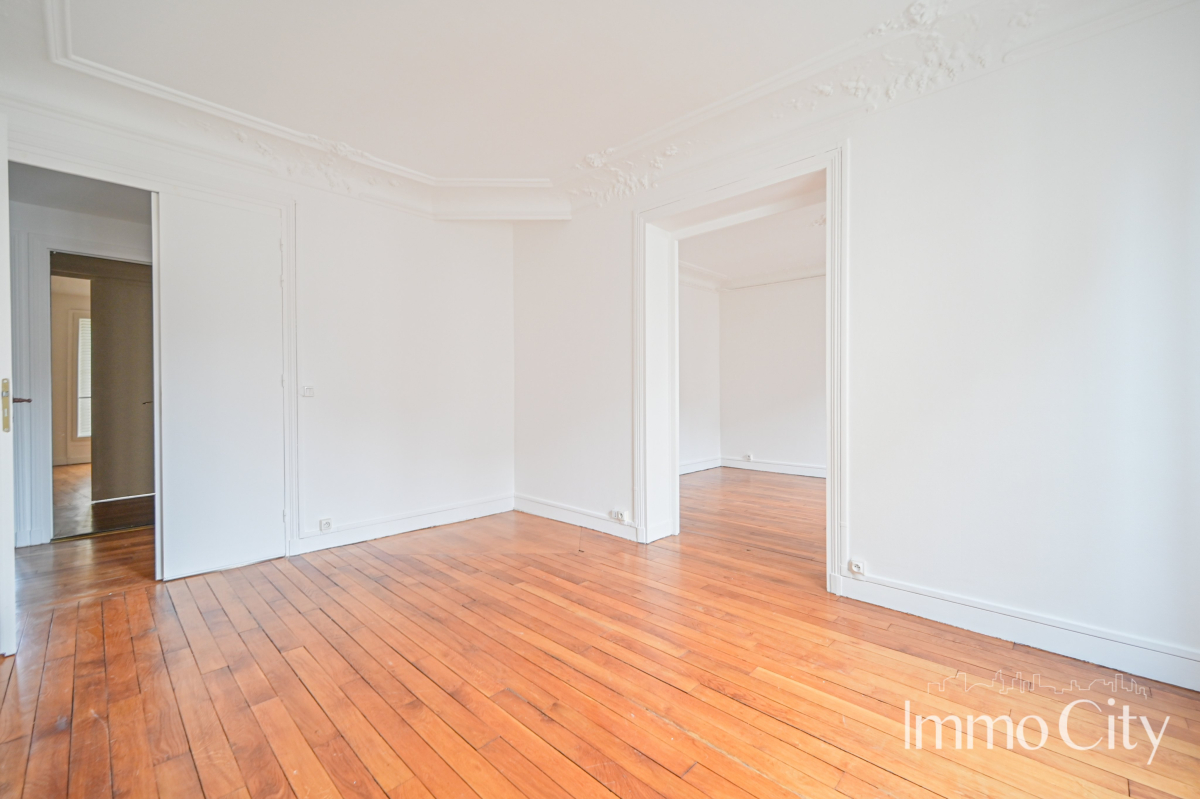 Location Appartement  4 pièces - 75m² 75014  Paris