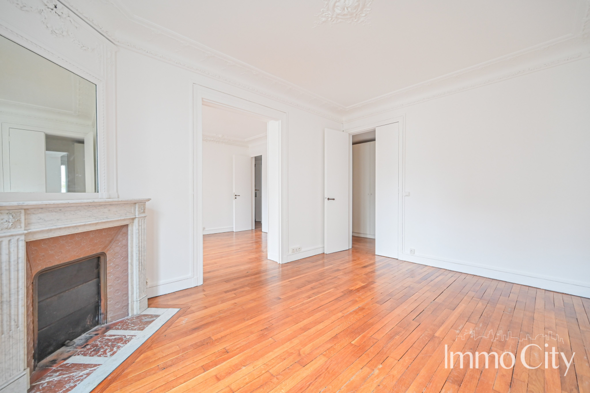 Location Appartement  4 pièces - 75m² 75014  Paris