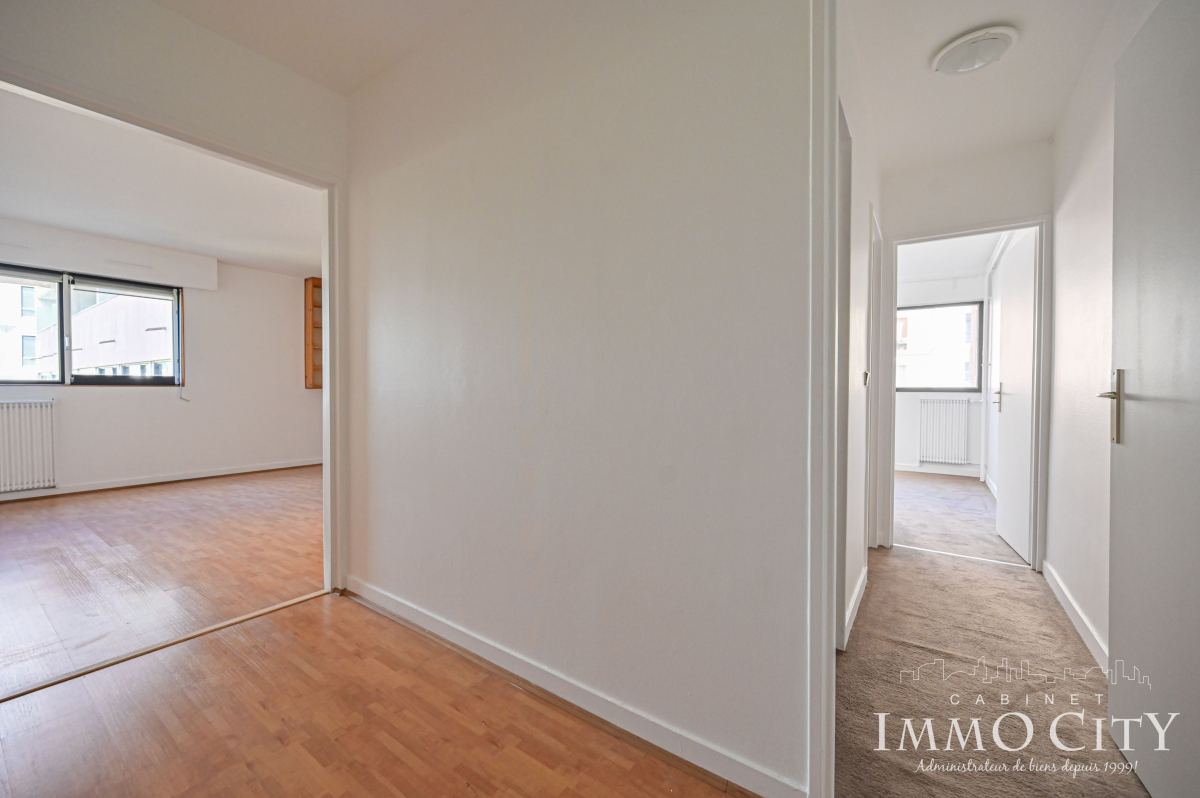 Location Appartement  2 pièces - 47m² 75013 Paris