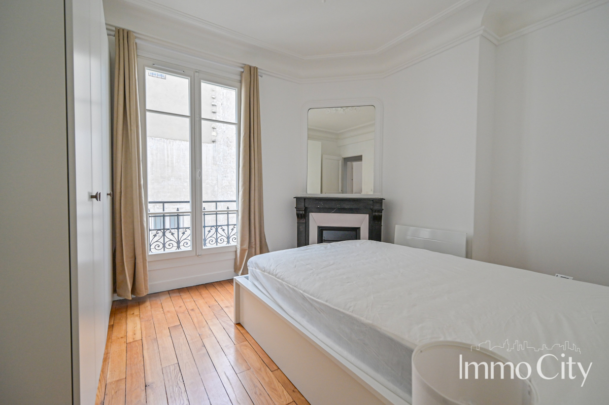 Location Appartement meublé 3 pièces - 57.97m² 75015 Paris