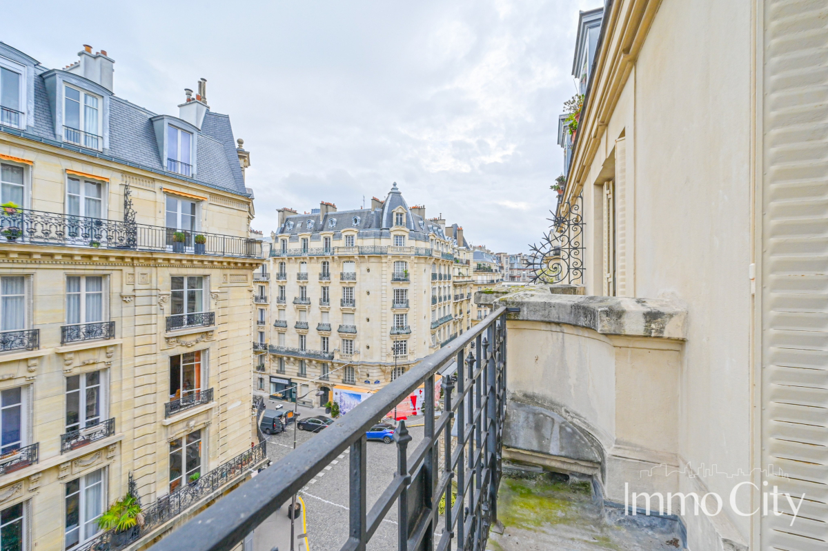 Location Appartement meublé 3 pièces - 57.97m² 75015 Paris