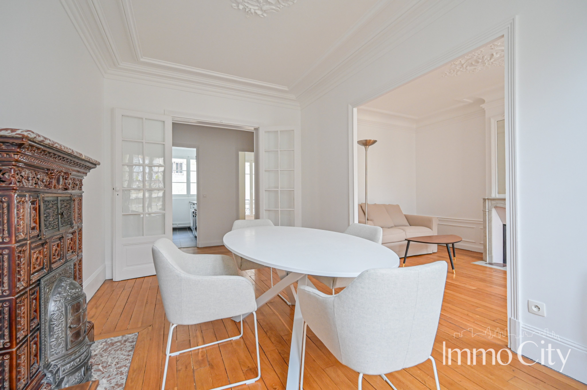 Location Appartement meublé 3 pièces - 57.97m² 75015 Paris