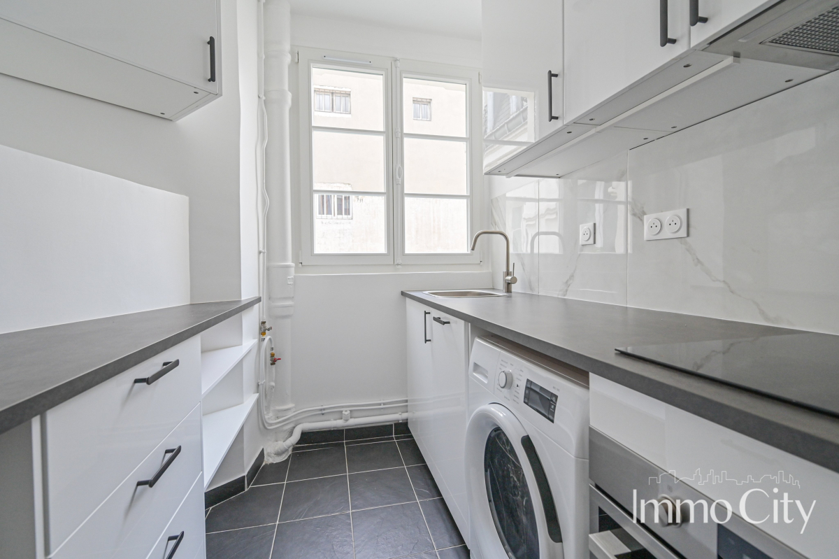 Location Appartement meublé 3 pièces - 57.97m² 75015 Paris