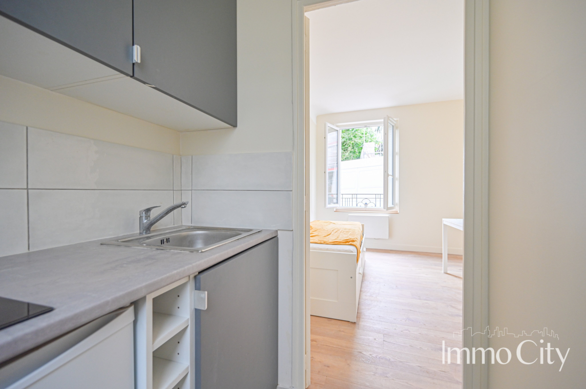 Location Appartement meublé 1 pièce (studio) - 14.59m² 75013 Paris