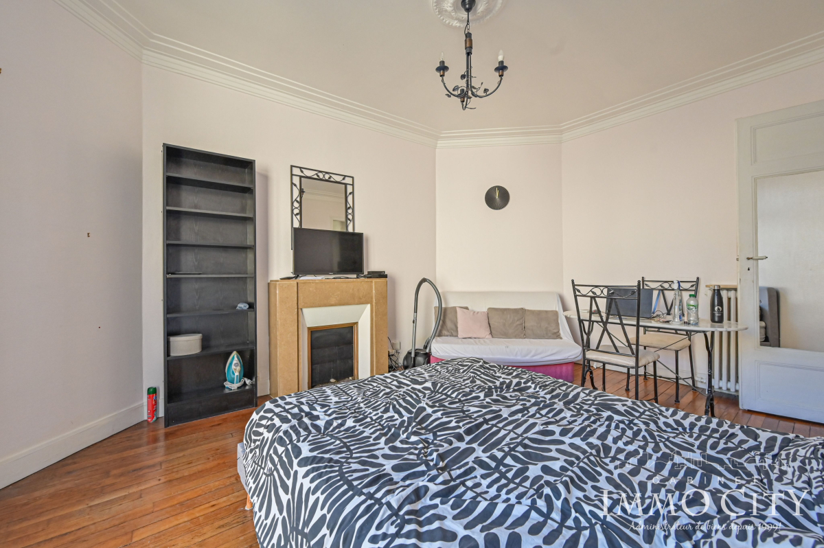 Location Appartement meublé 1 pièce (studio) - 32.99m² 75015 Paris
