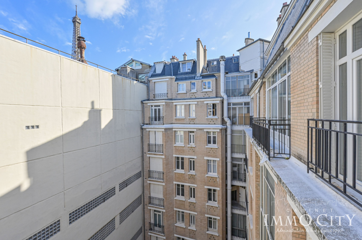 Location Appartement meublé 1 pièce (studio) - 32.99m² 75015 Paris