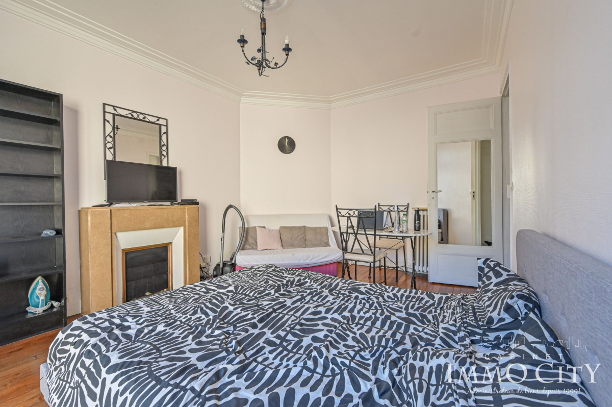Location Appartement meublé 1 pièce (studio) - 32.99m² 75015 Paris