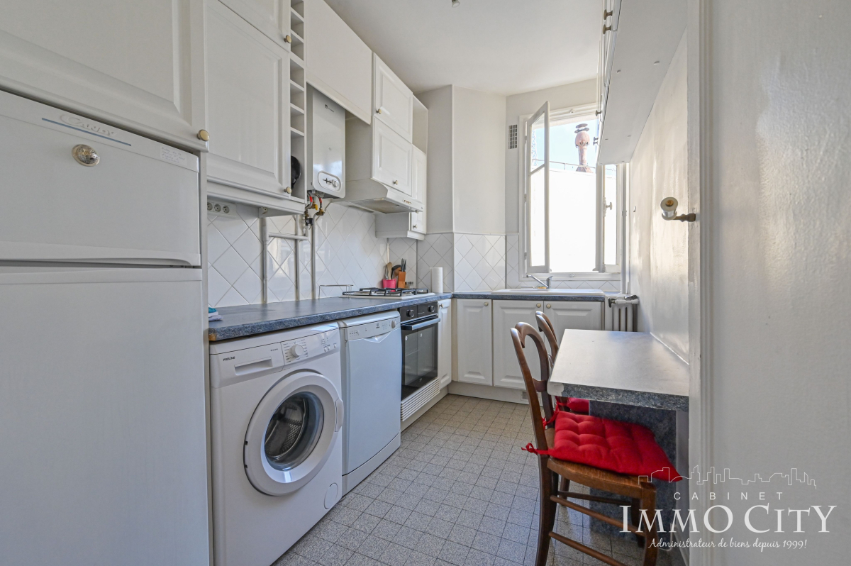 Location Appartement meublé 1 pièce (studio) - 32.99m² 75015 Paris