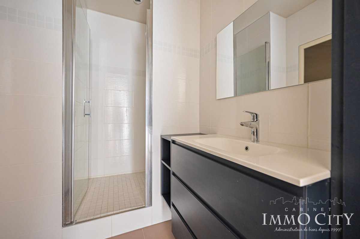 Location Appartement  2 pièces - 52.31m² 75002 Paris
