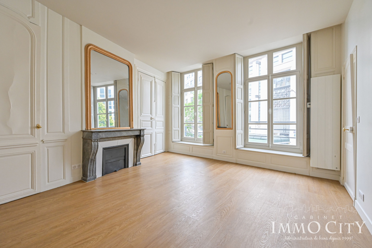 Location Appartement  2 pièces - 52.31m² 75002 Paris