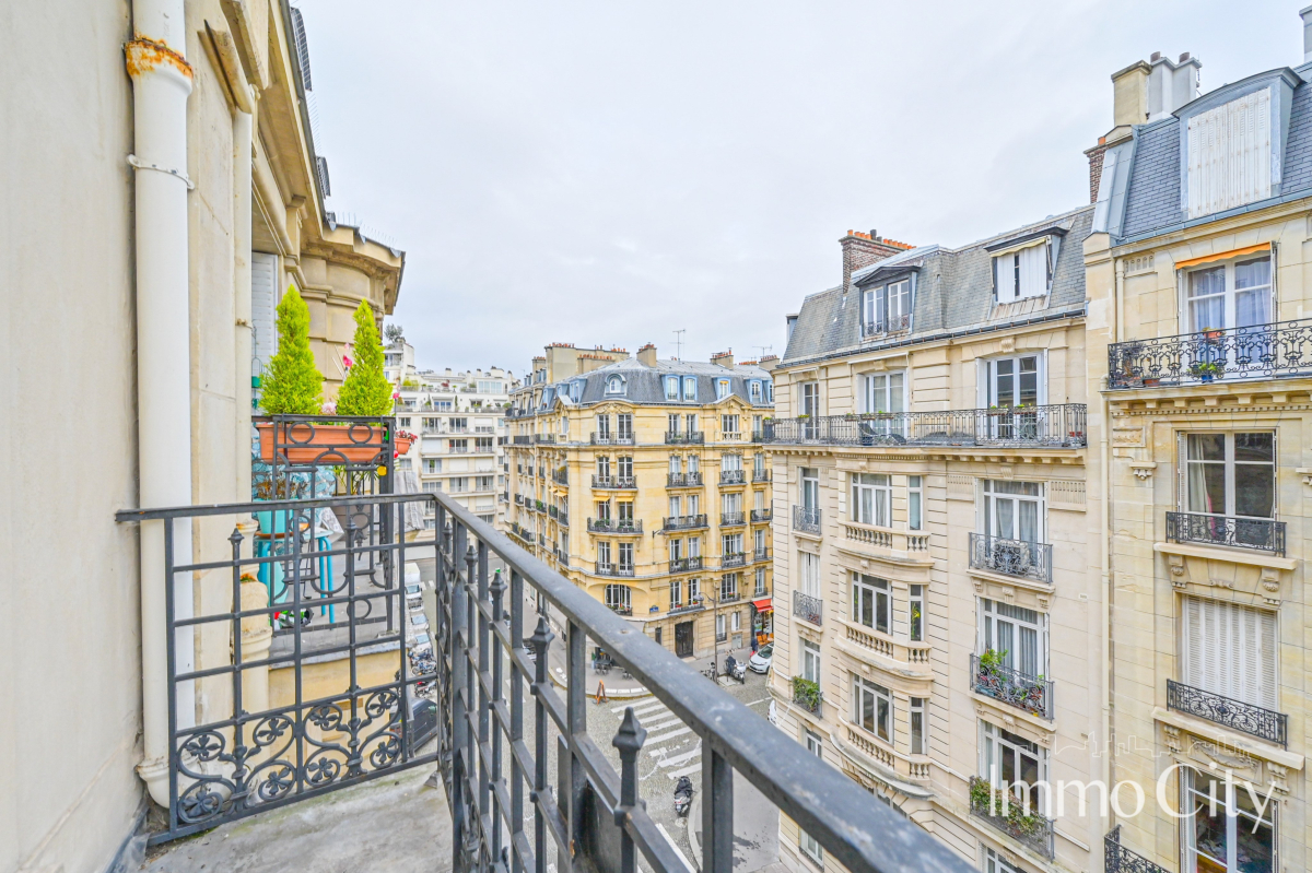 Location Appartement meublé 3 pièces - 57.97m² 75015 Paris