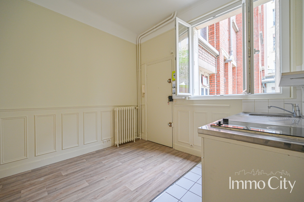 Location Appartement  1 pièce (studio) - 24.02m² 75015 Paris