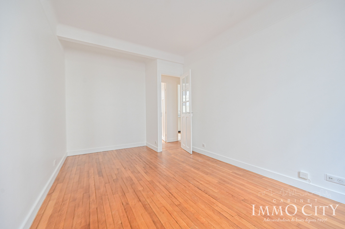 Location Appartement  2 pièces - 34.27m² 75015 Paris