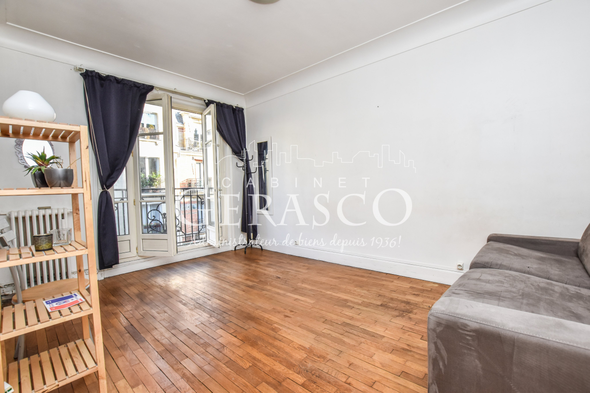 Location Appartement meublé 1 pièce (studio) - 30.1m² 75015 Paris