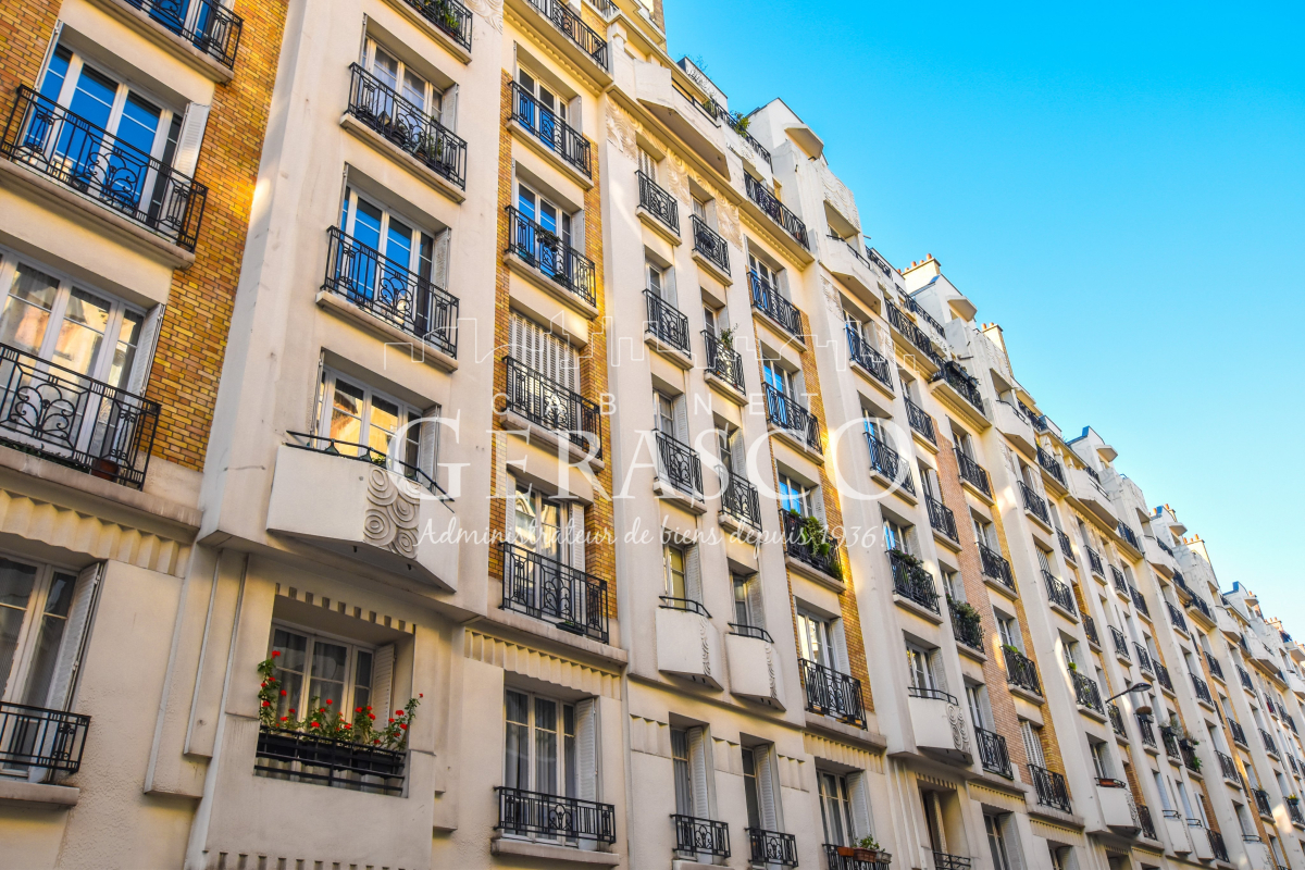 Location Appartement meublé 1 pièce (studio) - 30.1m² 75015 Paris