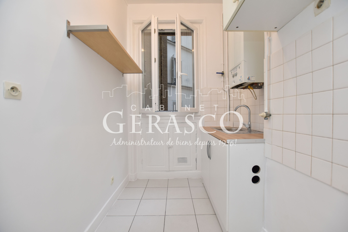 Location Appartement  2 pièces - 37.49m² 75015 Paris