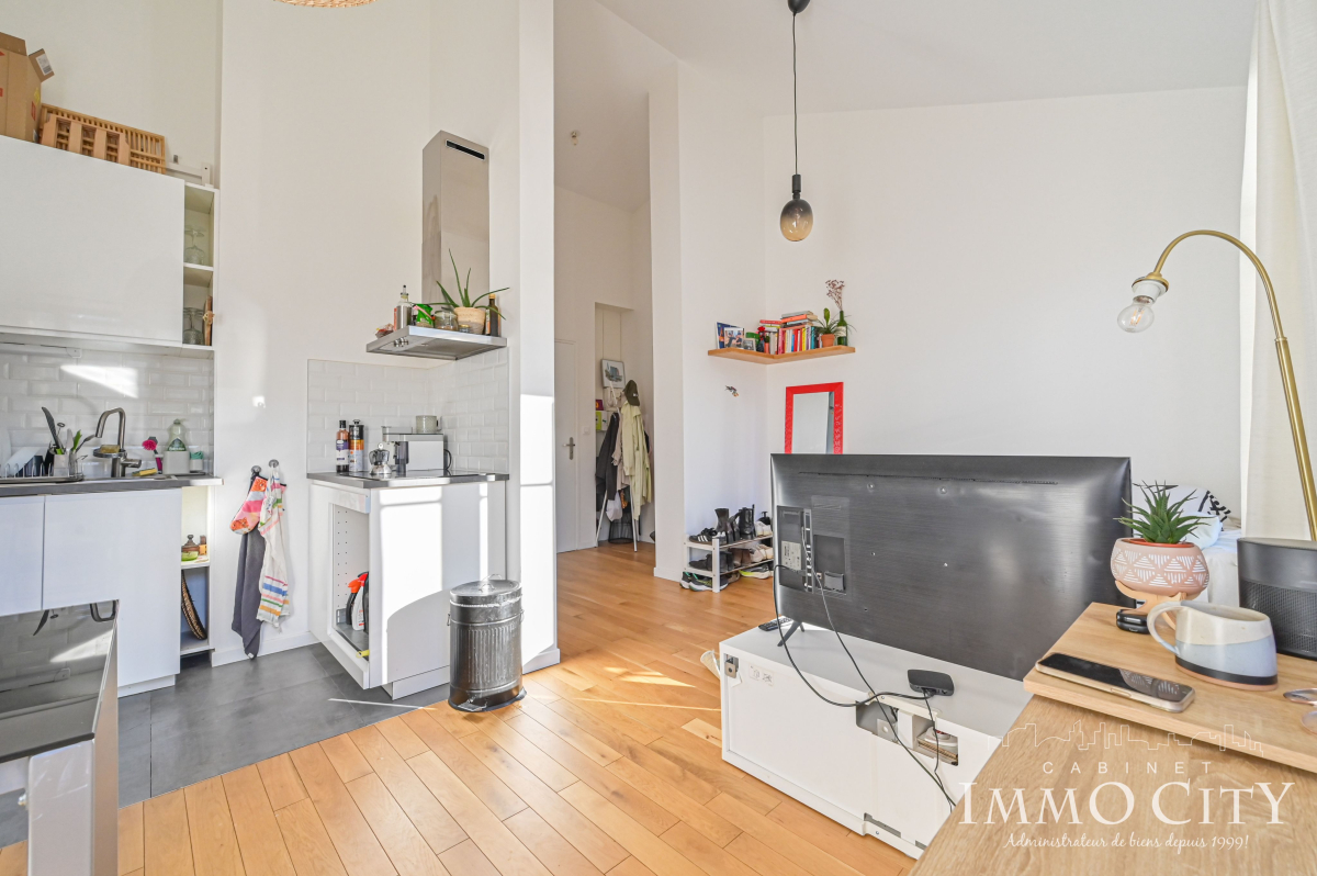 Location Appartement meublé 2 pièces - 42.4m² 92110 Clichy
