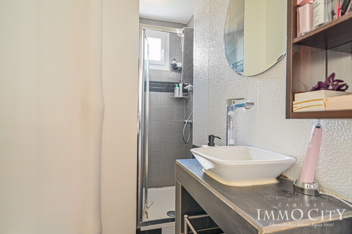 Location Appartement  2 pièces - 35.33m² 92110 Clichy